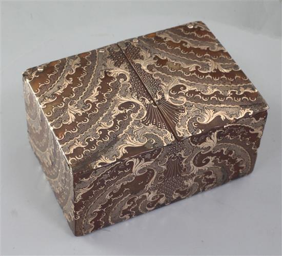 An 18th century Continental gold overlaid tortoiseshell table snuff box 3.5in.